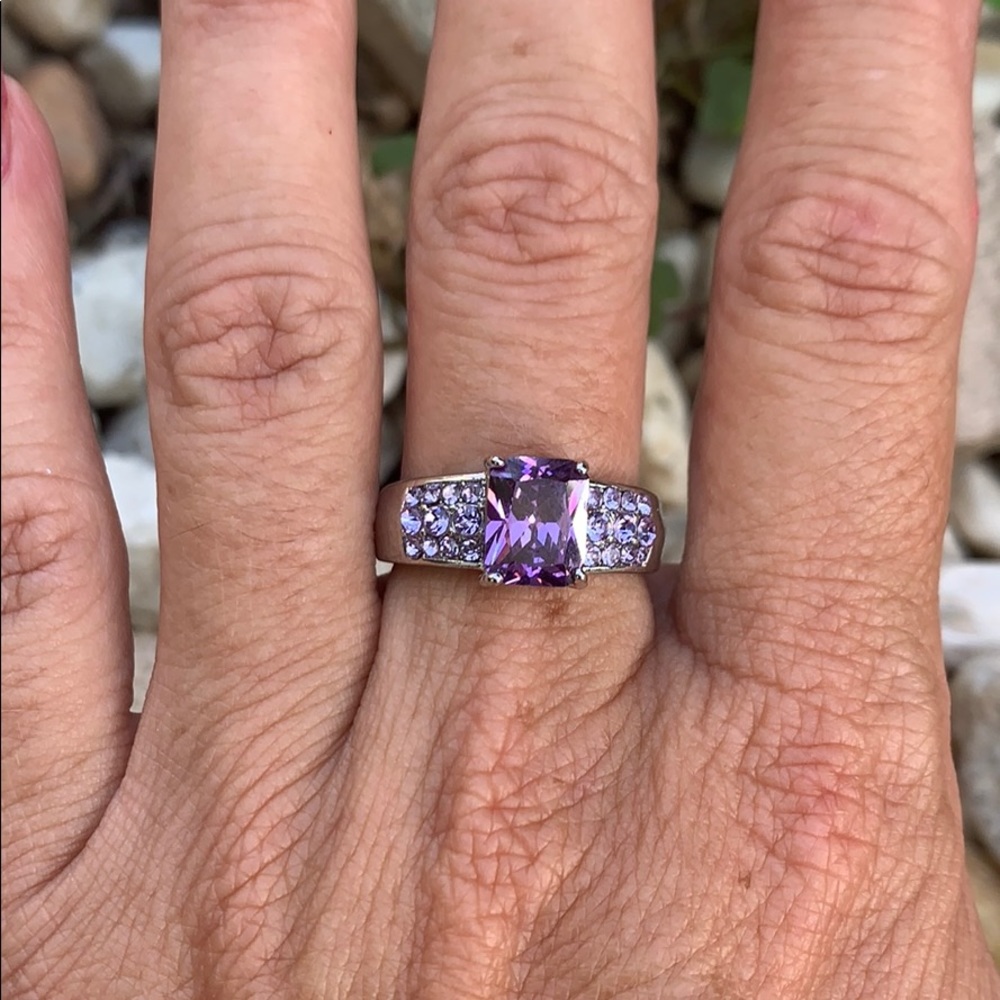 Silver-tone Purple Costume Ring - Picture 4 of 11